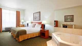 Holiday Inn Express & Suites ROCKFORD-LOVES Park by IHG