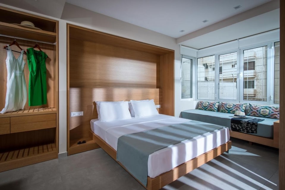 King's Blue, Urban Suites