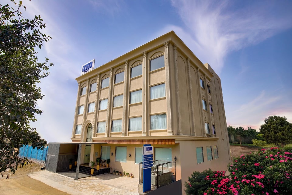 Keys Select by Lemon Tree Hotel Amritsar