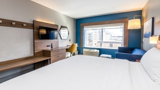 Holiday Inn Express & Suites Downtown Louisville by IHG