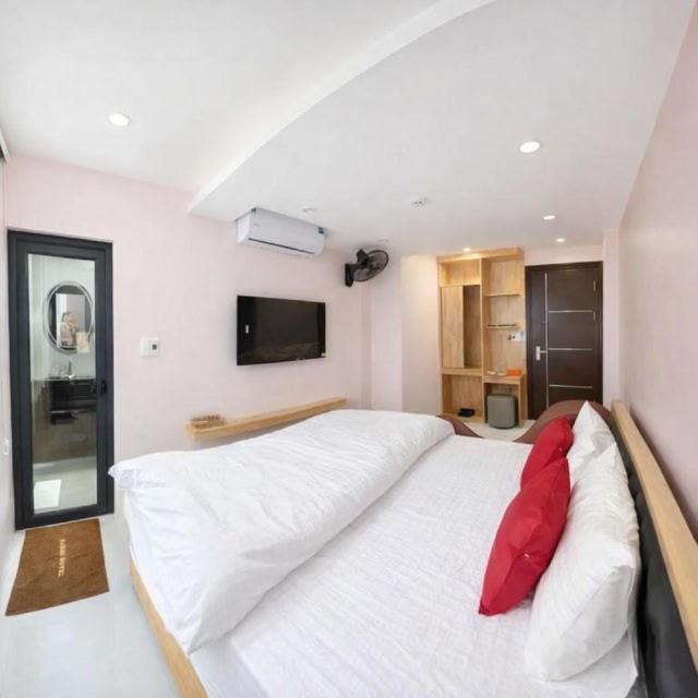 Habibi Hotel