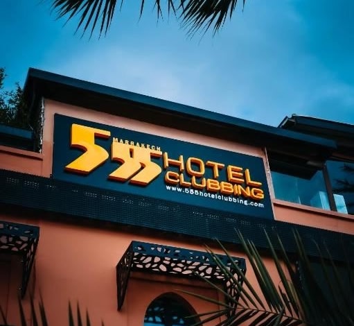 555 Hotel Clubbing Adults Only
