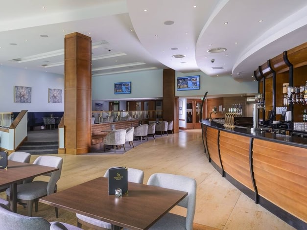 Shearwater Hotel & Spa