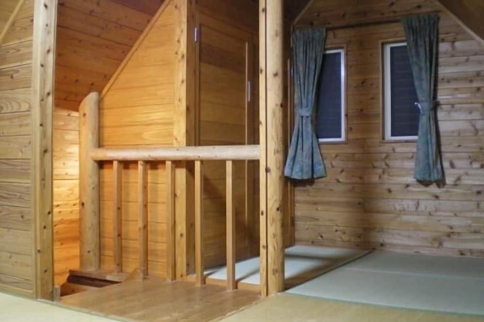 Hiiragi Cottage