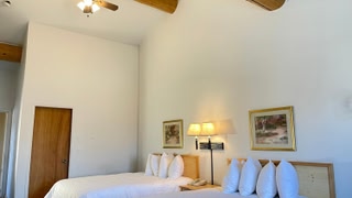 Moose Creek Lodge & Suites