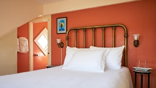 Cliff Lodge