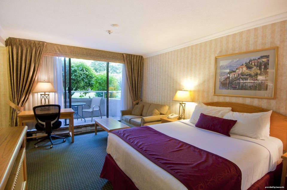 Best Western Plus Inner Harbour Hotel