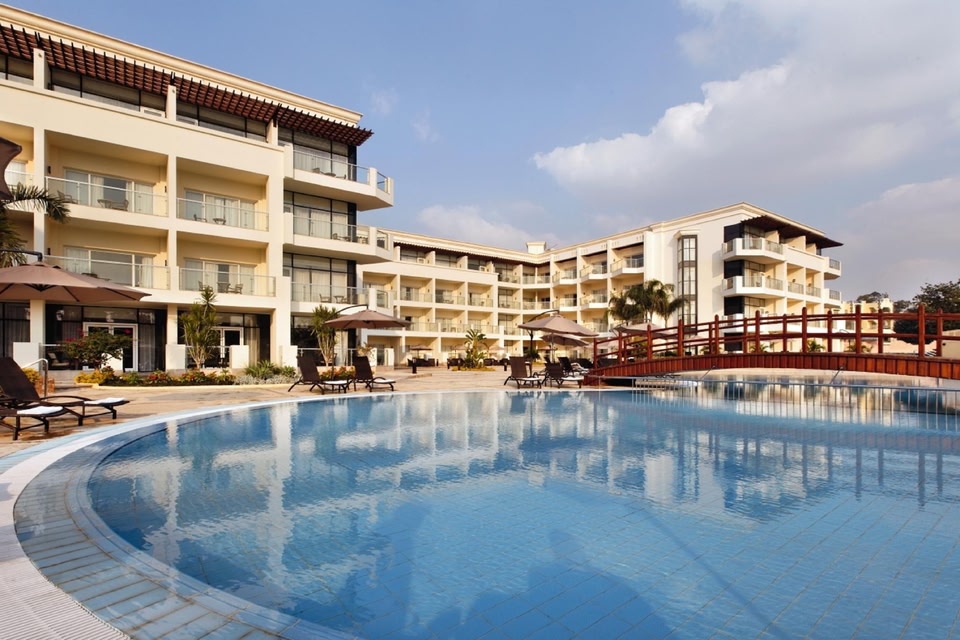 Pyramids hotel&free Pickup