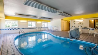 Comfort Suites Peoria I-74