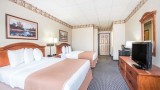 Elevation Inn & Suites, Trademark Collection by Wyndham Downtown Rapid City- Walking Distance To The Monument