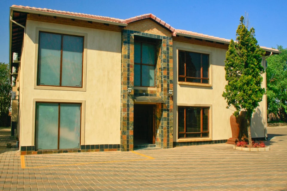 Eco Park Lodge