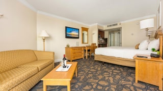 La Mer Beachfront Resort