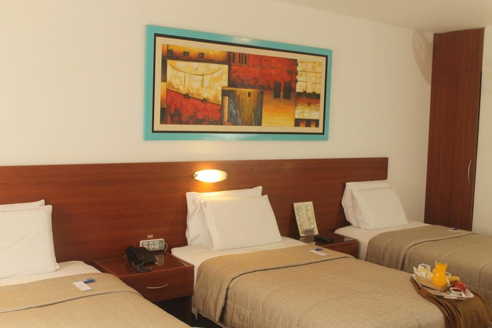 Hotel Vila Santa