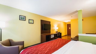 Comfort Inn & Suites Dayton Northwest - Englewood