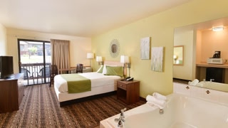 Sunset Bay Resort & Suites