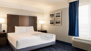 La Quinta Inn and Suites by Wyndham at WaTiki Waterpark