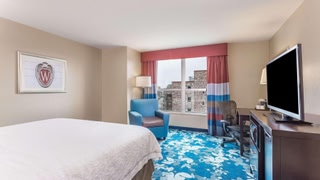 Hampton Inn & Suites Madison/Downtown