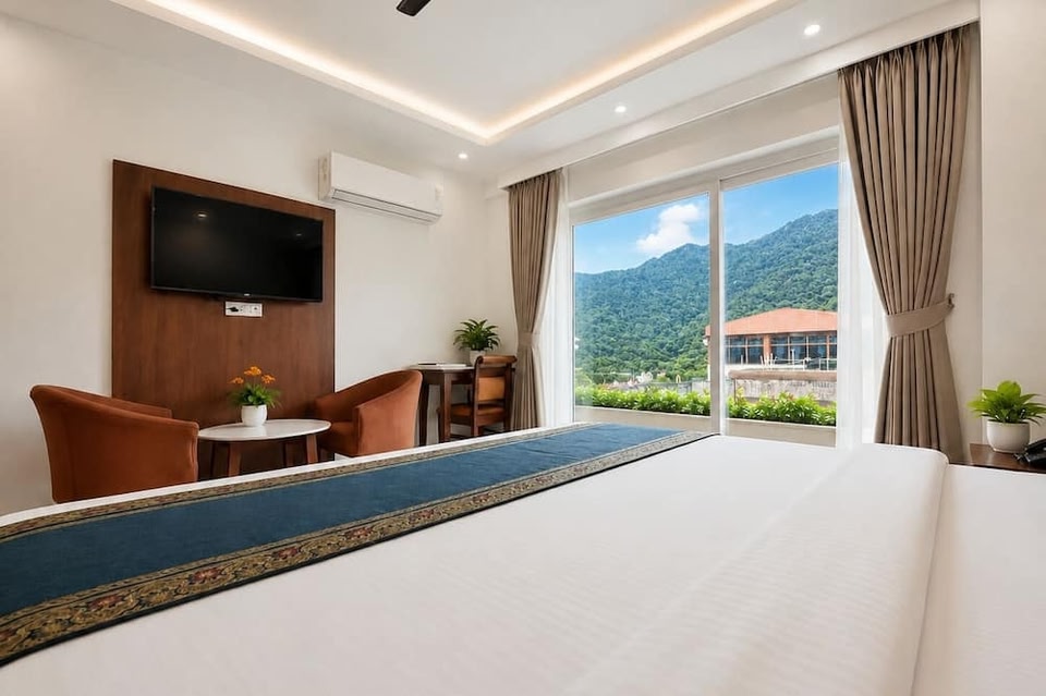 Hotel Weekend Heights