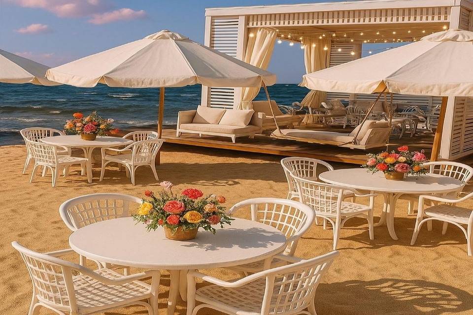 Elegant Beachfront Flat