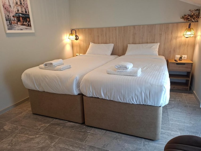 Enza Suites