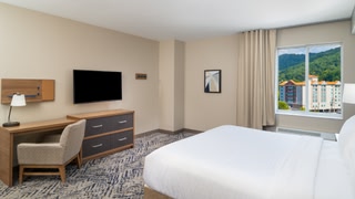 Candlewood Suites Asheville Downtown by IHG