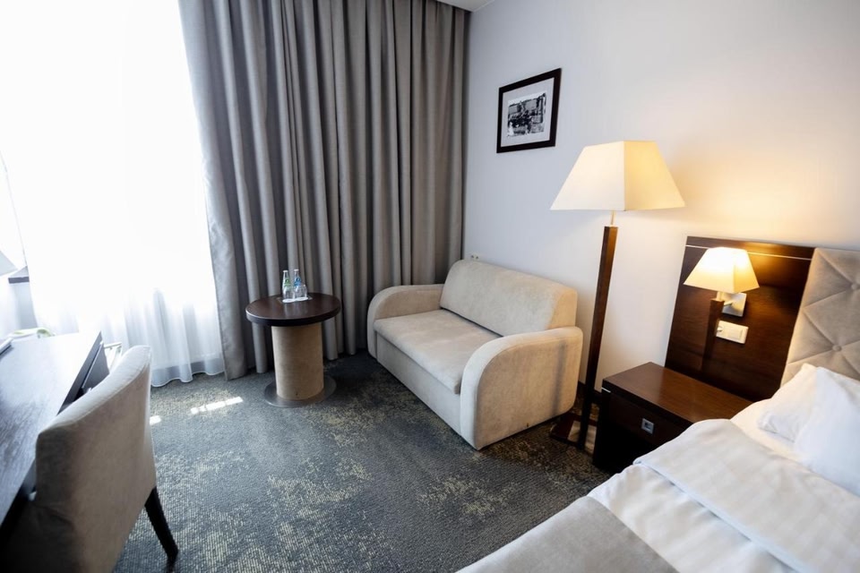 Aviator Hotel