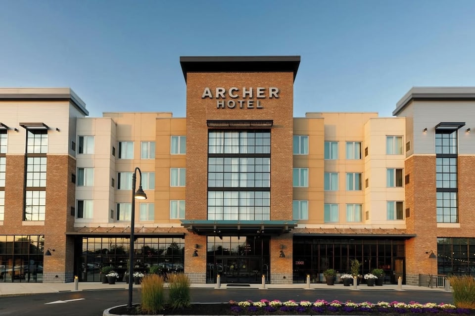 Archer Hotel Boston/Burlington
