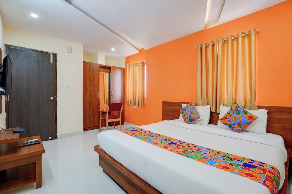 Super Hotel O Silver House Near Mantri Square Mall