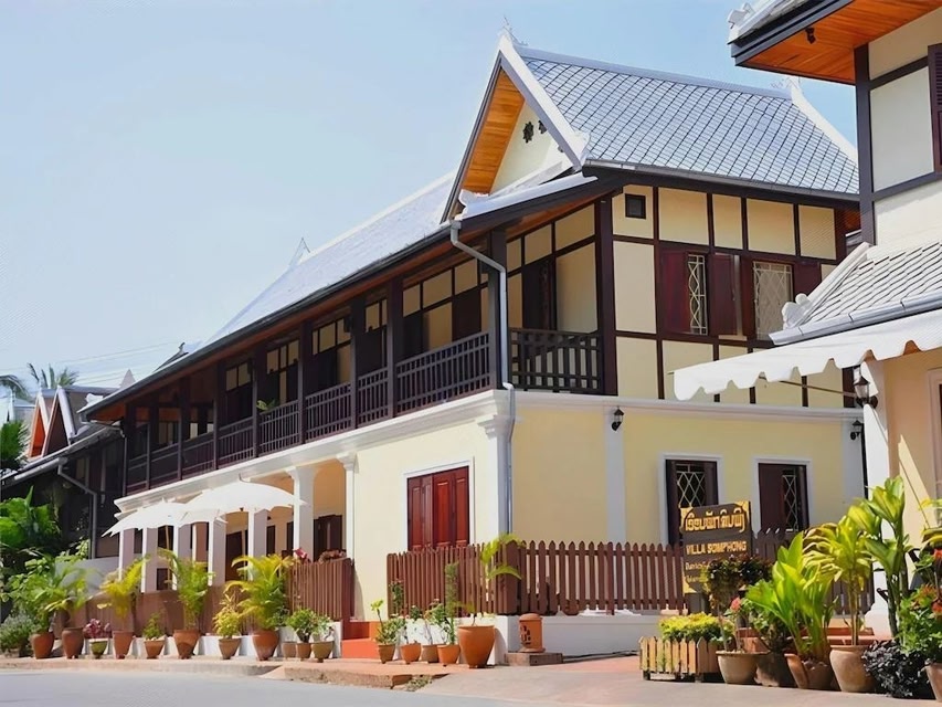 Villa Somphong