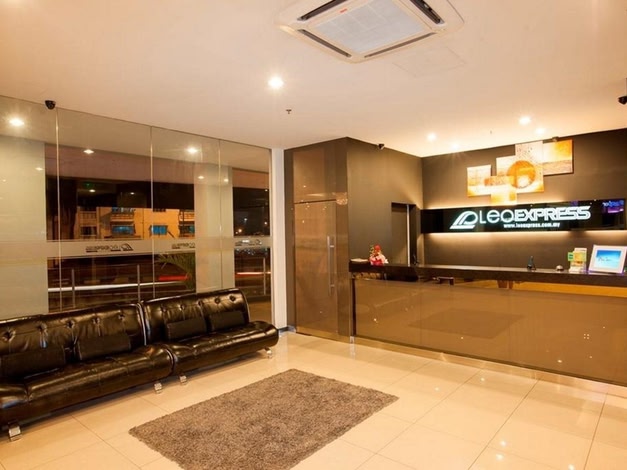Leo Express Hotel