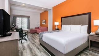 La Quinta Inn & Suites by Wyndham Fredericksburg