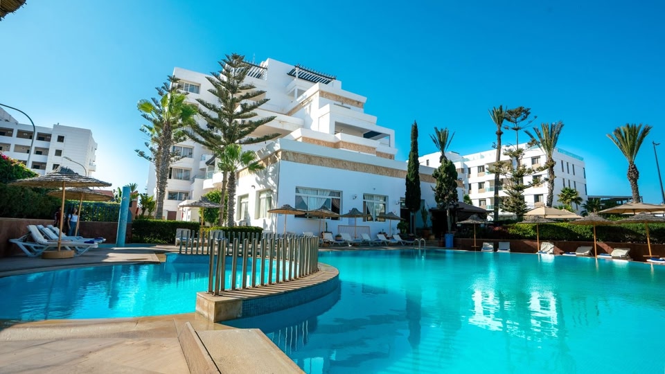 Intouriste Hotel & Suites