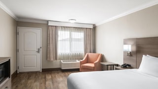 Solara Inn and Suites