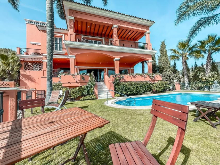 The Marbella Heights Boutique Hotel