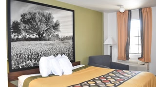 Super 8 by Wyndham Fredericksburg