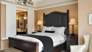 Oak Bay Beach Hotel