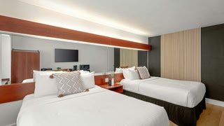 The Block Hotel Bentonville