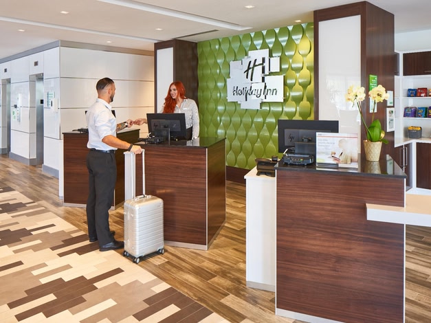 DoubleTree by Hilton Miami North I-95