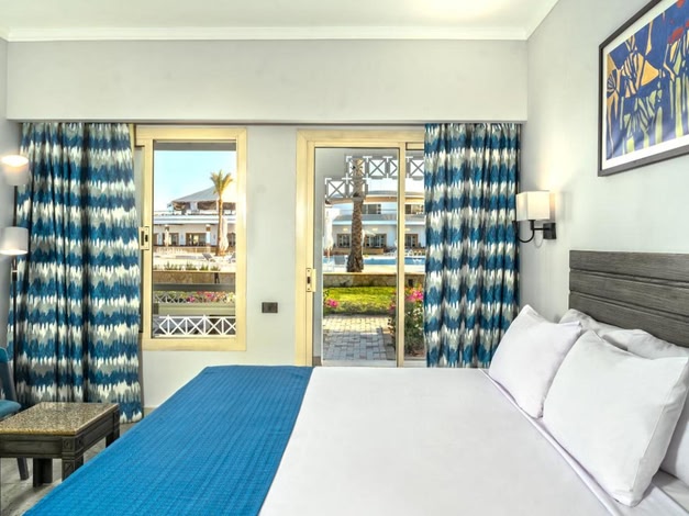 Invidia Coral Beach Tiran