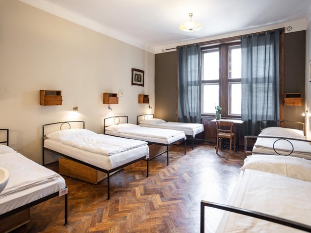 Sir Toby's Hostel