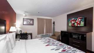 Red Roof Inn & Suites Dover Downtown
