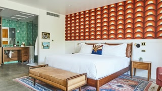 Rise Uptown Hotel