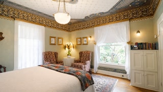 Simpson House Inn