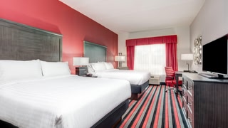 Holiday Inn & Suites Lafayette North by IHG