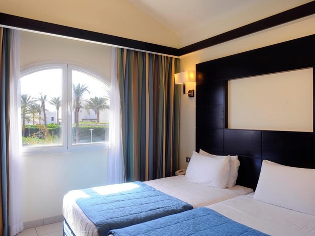 Reef Oasis Blue Bay Resort & Spa