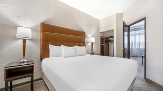 Drury Plaza Hotel Flagstaff