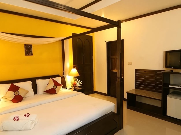 Sand Sea Beach Resort