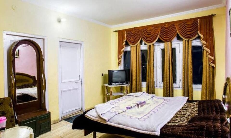 Hotel Samrat