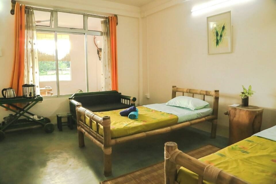 Longchen Homestay