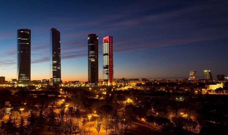 Cuándo comprar boletos de avión baratos desde México - Madrid